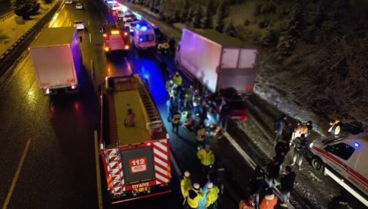 Ankara’da TIR’a çarpan otomobilin sürücüsü öldü