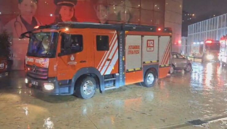 İstanbul Anadolu yakasında bulunan Akasya AVM’de yangın çıktı