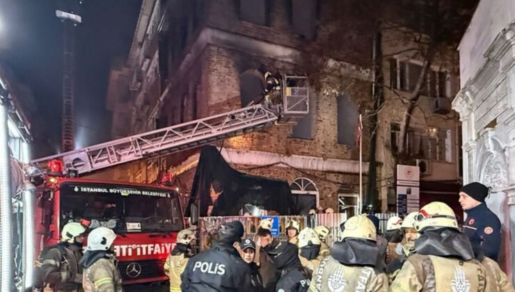 Restore edilen Mühürdar Karakolu yandı! Can kaybı var!