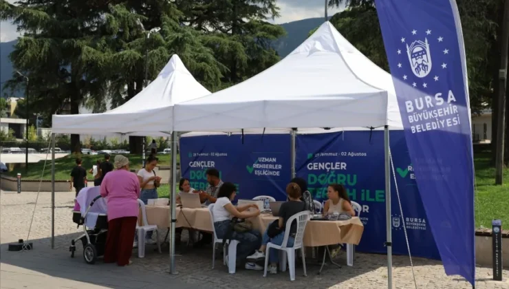 Bursa Büyükşehir Belediyesi 11 ilçede 18 noktada üniversite tercih danışmanlığı hizmeti sunuyor
