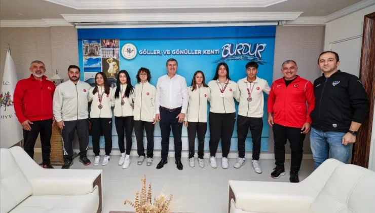 Burdur Belediye Spor Kulübü Sporcuları Dünya Şampiyonası Yolunda