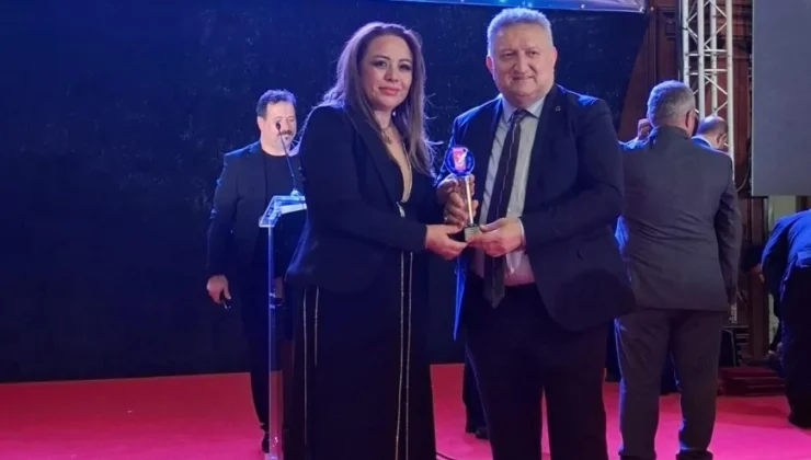 Prof. Dr. Aysun Bay ve SATKOF’a Bükreş’te Çifte Onur: “Avrupa’nın En Başarılı Türk Kadını” ve “En Başarılı Sivil Toplum Kuruluşu” Ödülleri Türkiye’ye