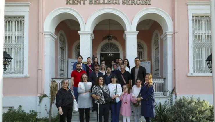 Buca Belediyesi Özel Gereksinimli Bireyleri Kent Belleği Sergisi’nde Ağırladı