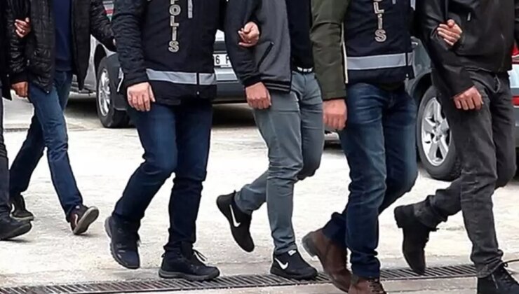 Kamu ve özel sektöre FETÖ operasyonu! 27 ilde onlarca gözaltı var